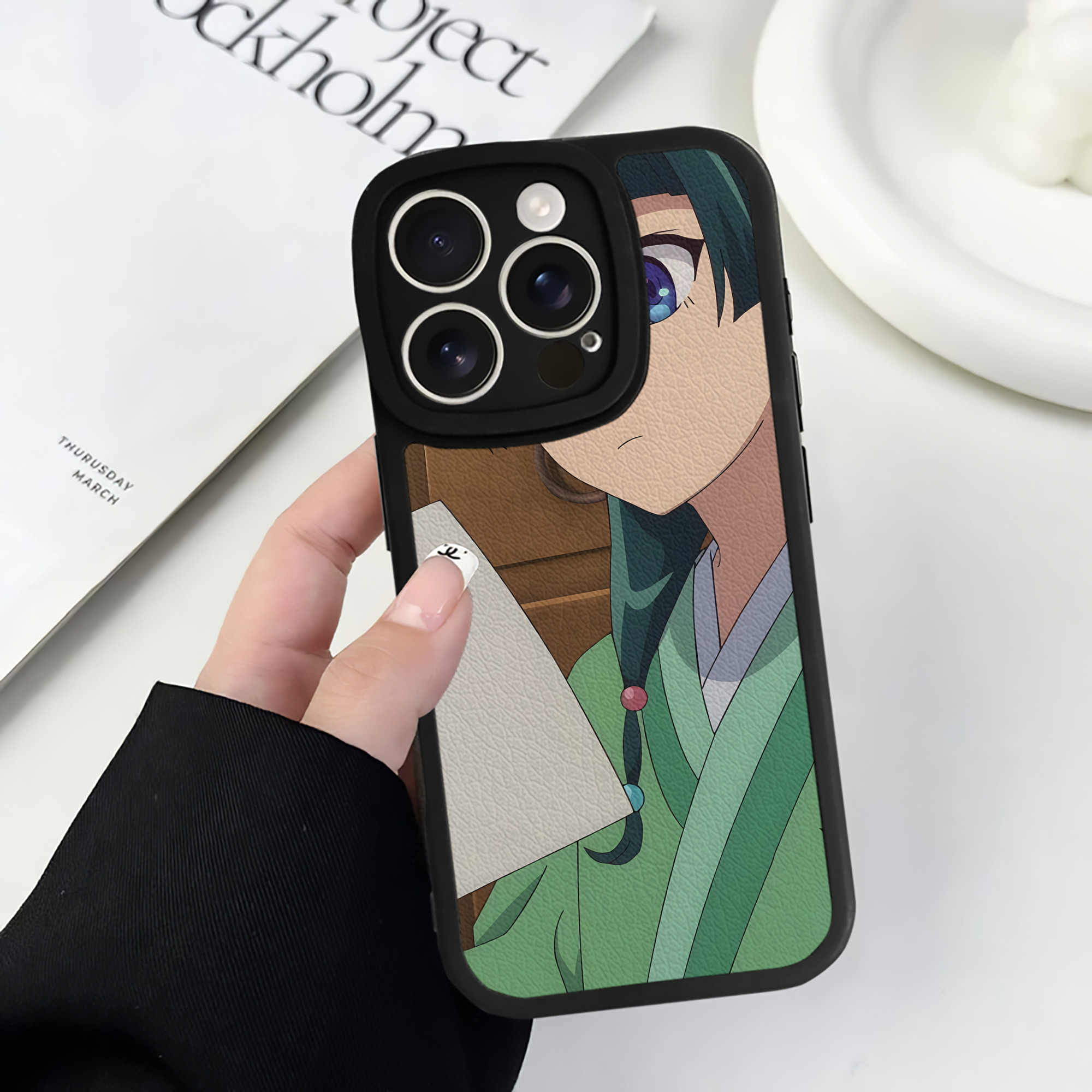 薬屋のひとりごと The Apothecary Diaries 【iPhone 16シリーズ対応】シリコンスマホケース（レザー調） 材質：シリコン